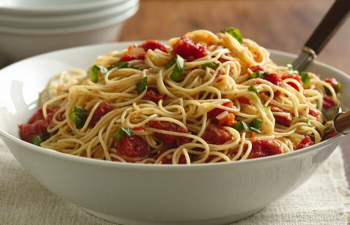 Angel Hair Past with Plum Tomatoes and Fresh Basil